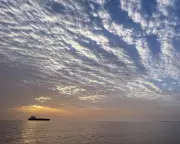 Trump Claims Total Control of Strait of Hormuz Amid Iran Ship Seizures