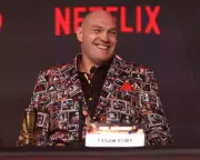 Tyson Fury Returns to Boxing Ring, Vows Knockout Victory Against Makhmudov