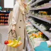 UK Supermarket Staples Like Onions and Apples Face Extinction by 2050 Due to Climate Change