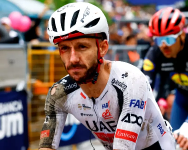 Adam Yates Out of Giro d'Italia After 30-Rider Crash Causes Concussion
