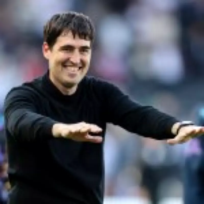 Andoni Iraola Dismisses Future Talks Amid Manchester United and Liverpool Links