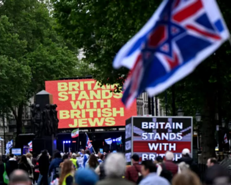 As the Right Gains Ground on Antisemitism, British Jews Face a Political Dilemma