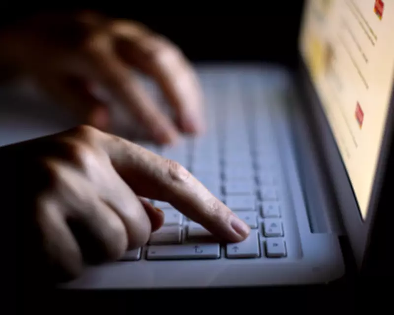 Australia May Force Banks to Auto-Refund Scam Victims Up to $3,000