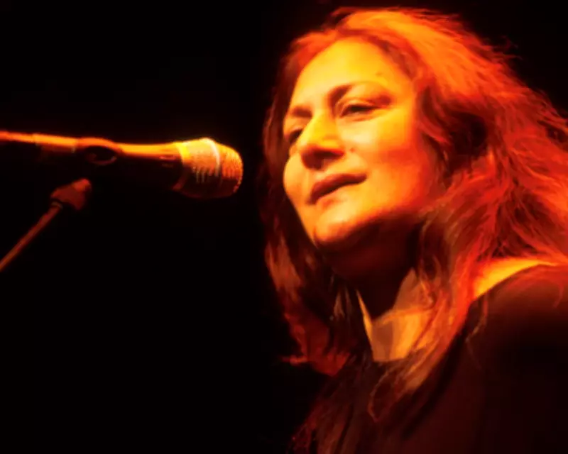 Beverley Martyn, Folk Singer of the 1960s London Scene, Dies at 79