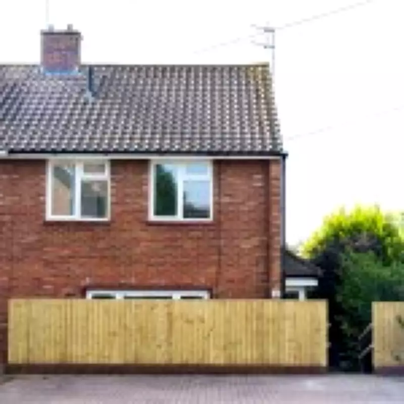 Bristol Fence Blocks Living Room Window, Baffles Neighbours