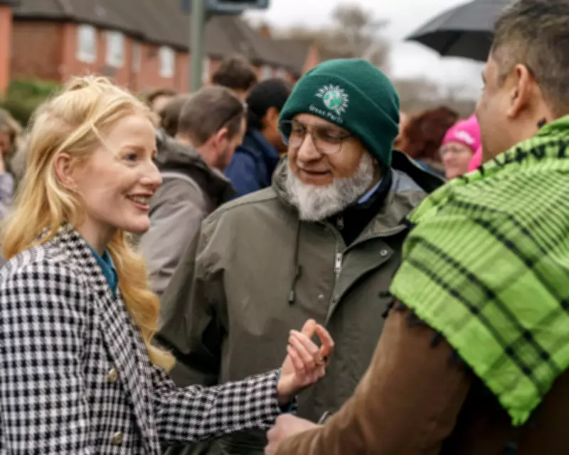 British Muslims Politically Engaged, Not a Voting Bloc, Study Shows