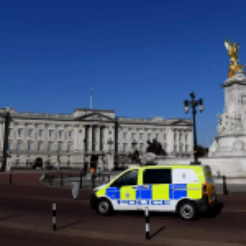 Cyclists Told 'Get Out, You're in a Crime Scene' Near Buckingham Palace