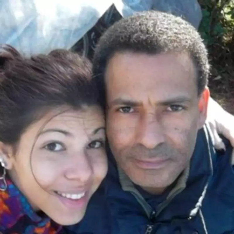 Daughter 1,000 Miles Away Fights to Save Dad's Cancer-Stricken Business