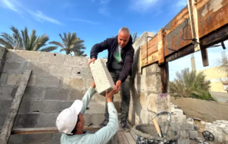 Desperate Gaza Builders Make Cement from Rubble Amid Israeli Blockade
