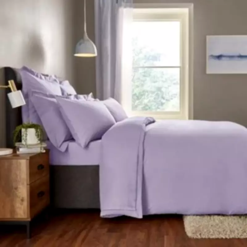 Dunelm Bedding Set in 20 Colors Praised as 'Excellent Value' and 'No Ironing Needed'