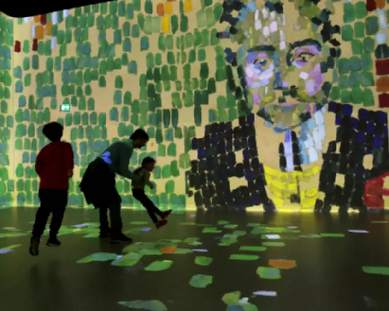 Frameless Art: Screen-Based Immersion vs Real Paintings for Kids
