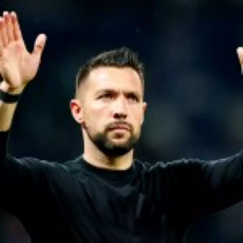 Francesco Farioli responds to Porto fan's plea to reject Chelsea job
