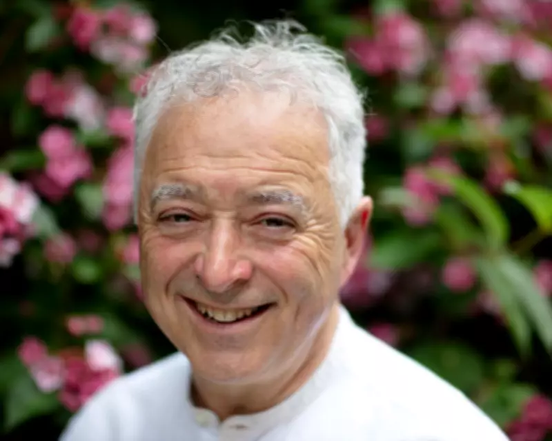 Frank Cottrell-Boyce: Treat Children's Reading as a Right, Not a Duty