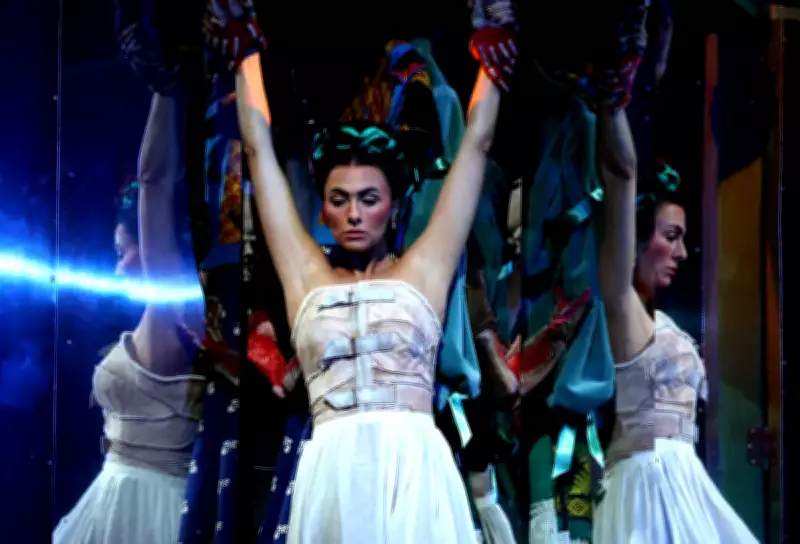 Frida Kahlo Opera, Robot Croupier: Photos of the Day