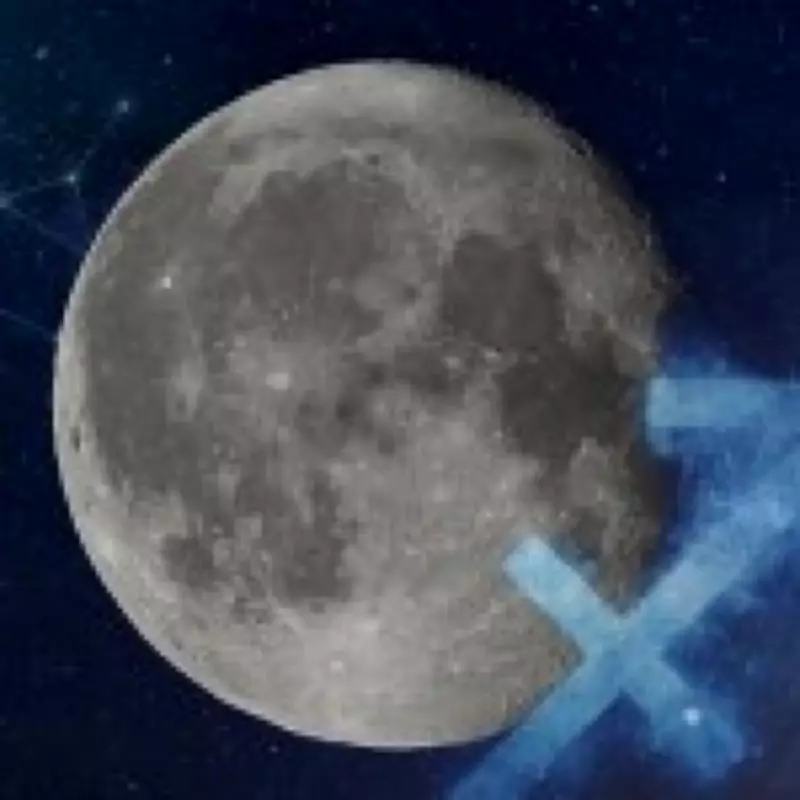 Full Moon in Sagittarius Tarot: Your Adventure Before Summer