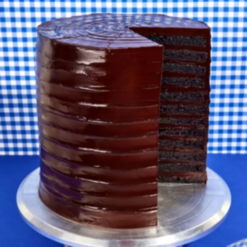 Get Baked Viral Cake Shop Opens First London Branch in Covent Garden