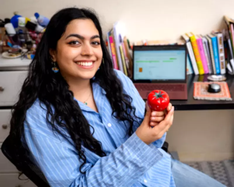 How a Kitchen Timer Helped Me Beat Procrastination and Boost Productivity