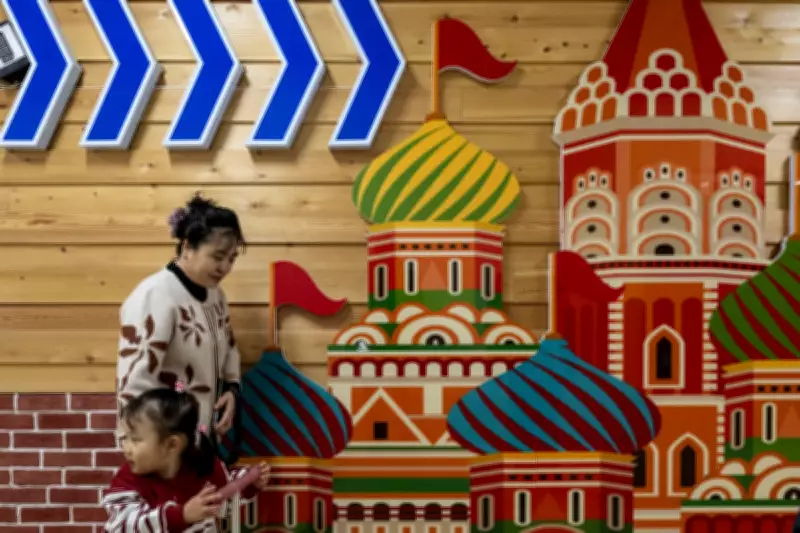How Chinese Border Town Thrives on Russian Trade Amid Sanctions