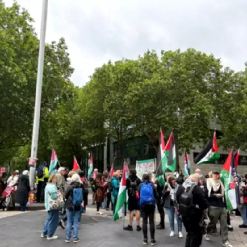 London Protests: 80,000 Expected for Rival Marches as Police Launch £4.5m Operation