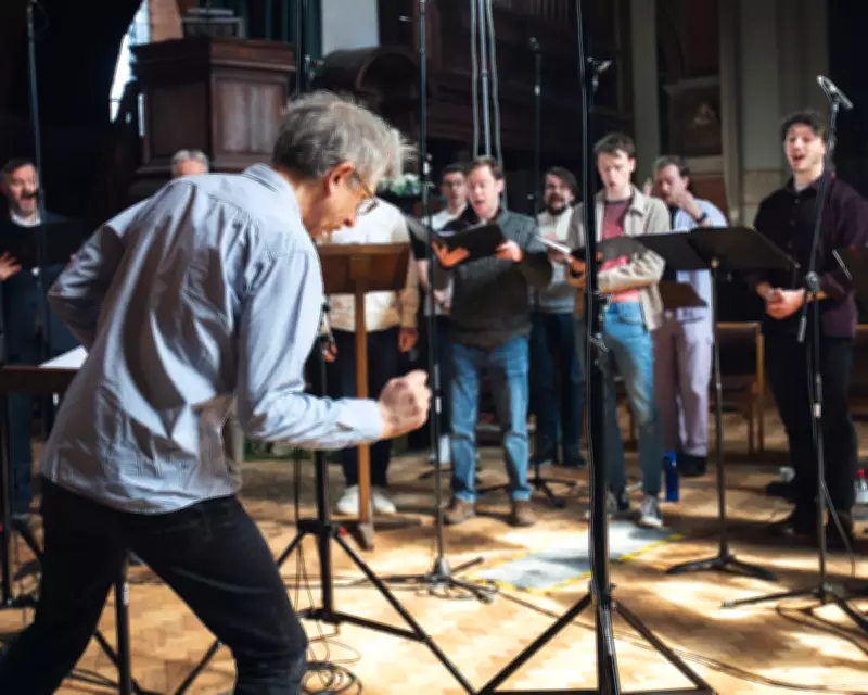 Morales' L'Homme Armé Masses Album Review: De Profundis Hollingworth