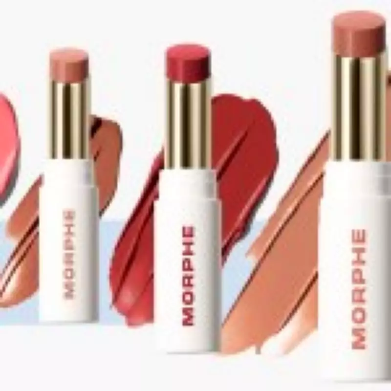 Morphe's £14 Liplock Gloss Lipstick Revives the Sheer Lip Trend