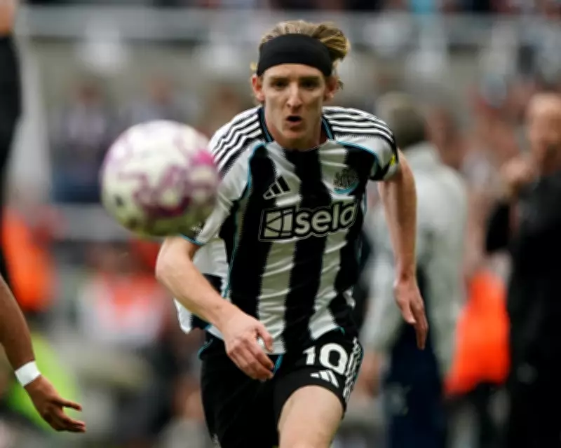 Newcastle's Gordon Linked with Bayern as Howe Hints at Farewell