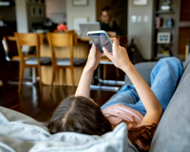 Parents Urged to Use Smartphone Controls to Protect Children