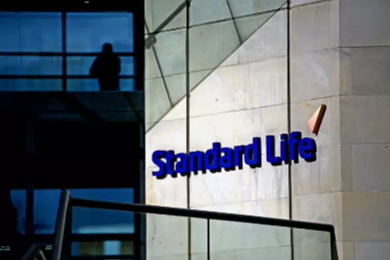 Pension Fund Snaps Up Cheap UK Gilts Amid Starmer Crisis