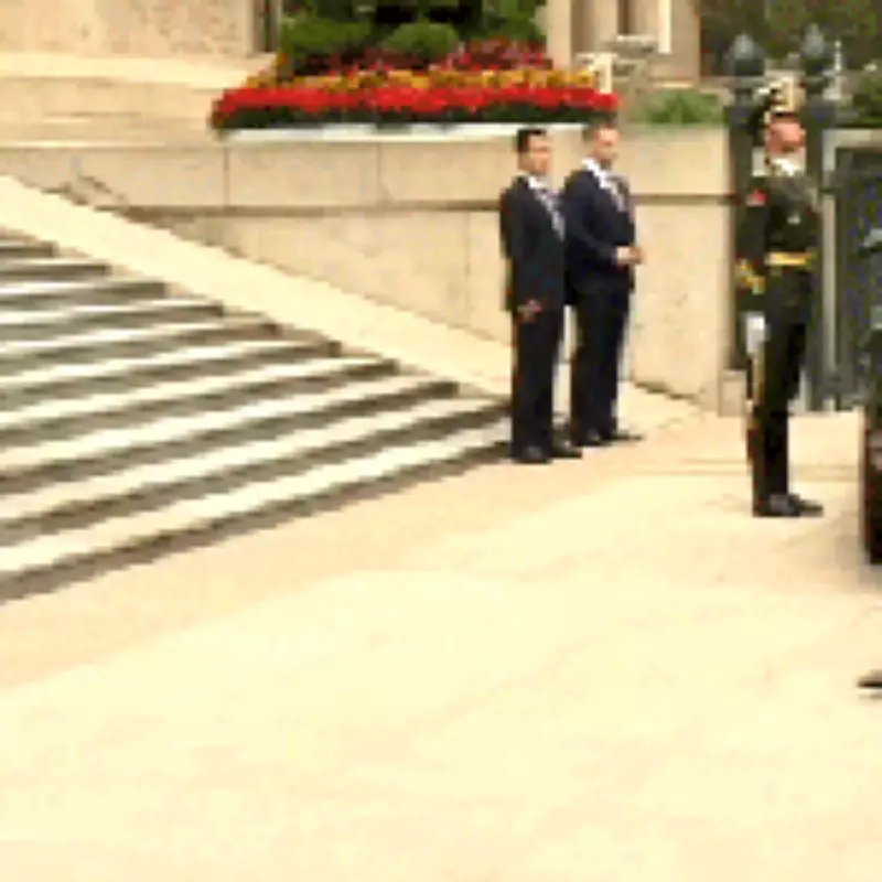 Putin Seen Limping at China Summit, Raising Health Concerns