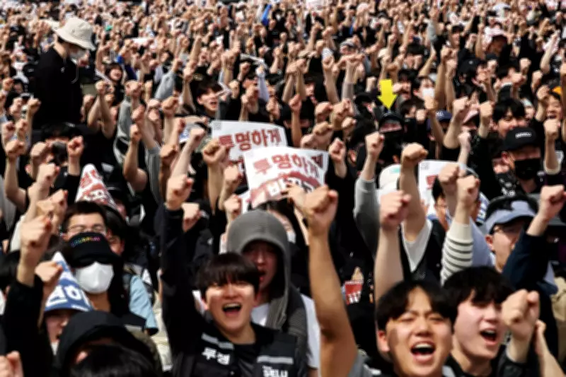 Samsung Faces Historic Strike Threat by 48,000 Workers Over Bonus Dispute