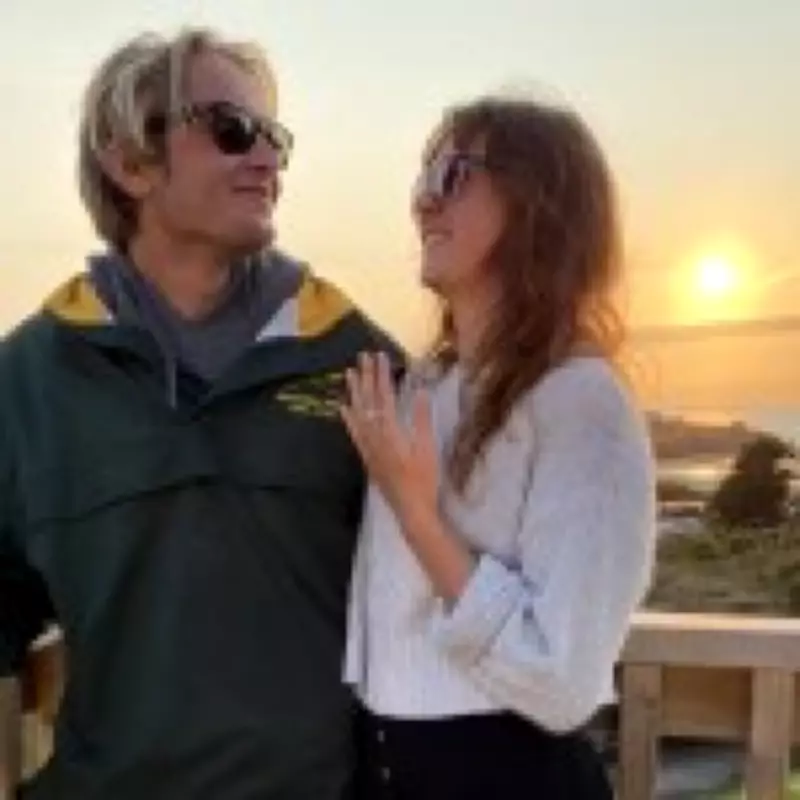 She Said 'Nothing Serious' on First Date; He Proposed 6 Weeks Later