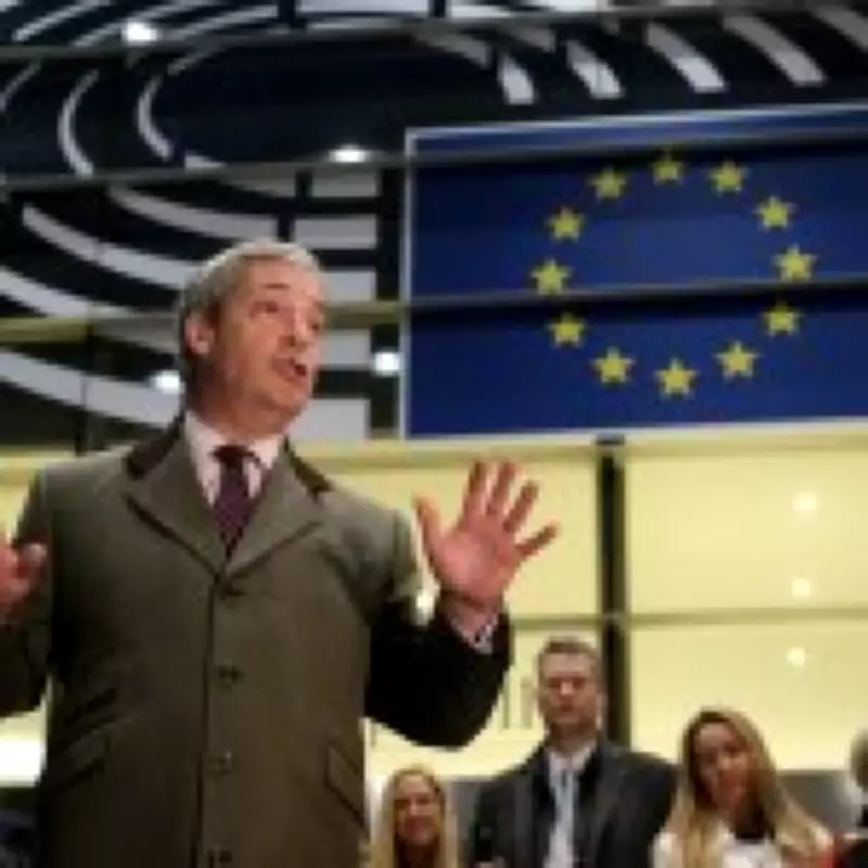 Starmer vs Farage: Readers Debate Brexit Fix and Labour's Future