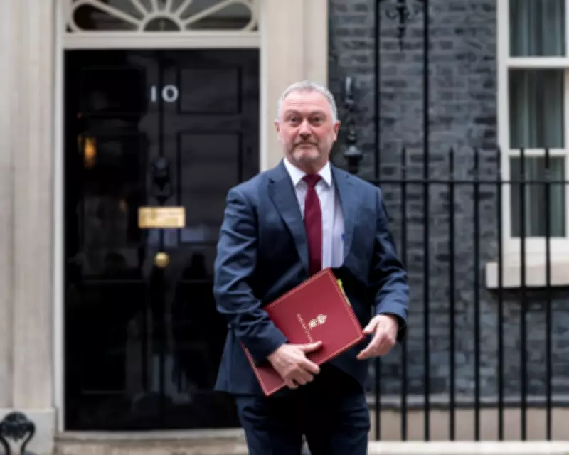 Steve Reed Warns Labour Against 'Doomscrolling' Through Leaders Like the Tories