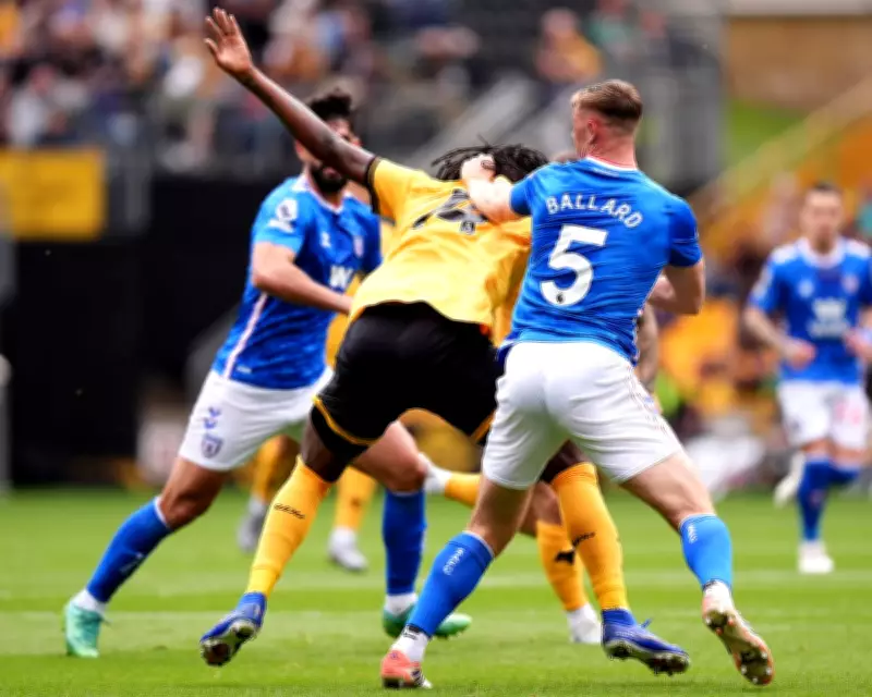 Sunderland's Ballard Sent Off for Hair Pull, Le Bris Calls Rule 'Hard to Digest'