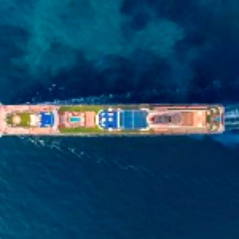 Swingers Use Colored Bead Necklaces to Signal Preferences on Cruises