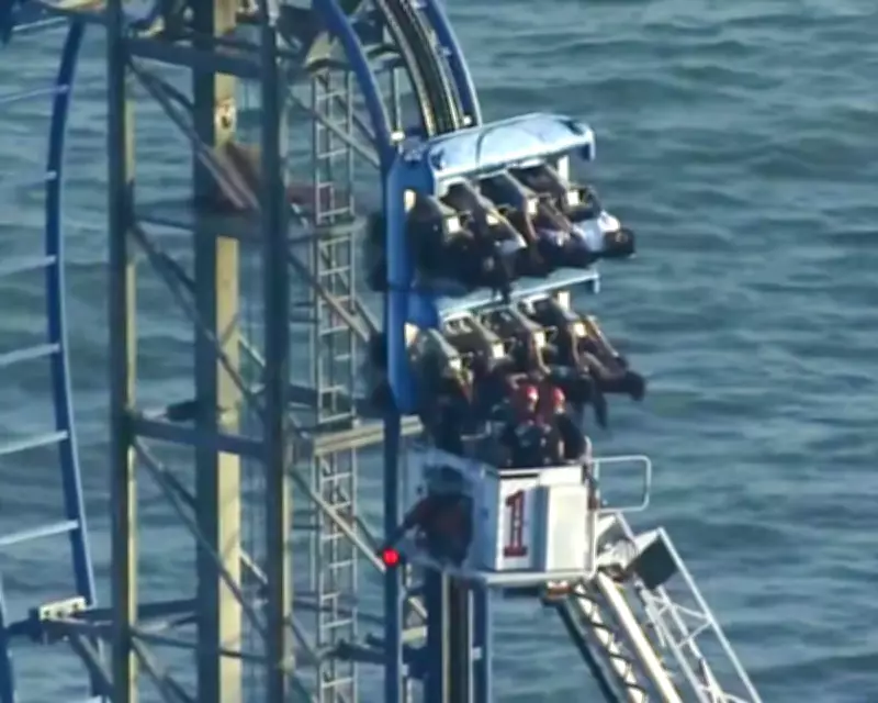 Texas Rollercoaster Strands 14 Riders 100 Feet in Air