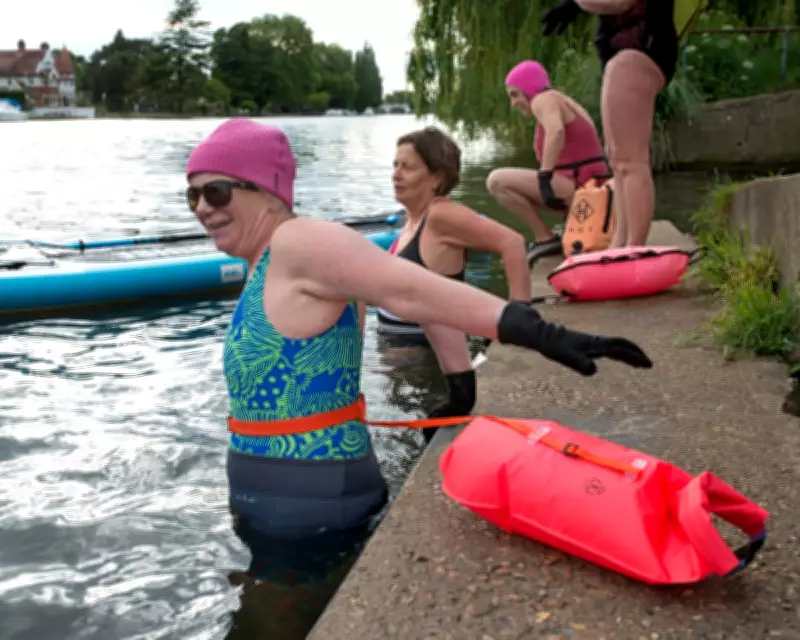 Thames Swimmers Celebrate First Designated Bathing Site in London