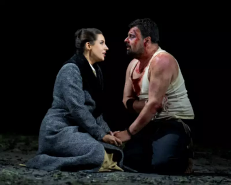 Tosca Review: Puccini's Bloodbath Bonanza Shocks at Glyndebourne Festival