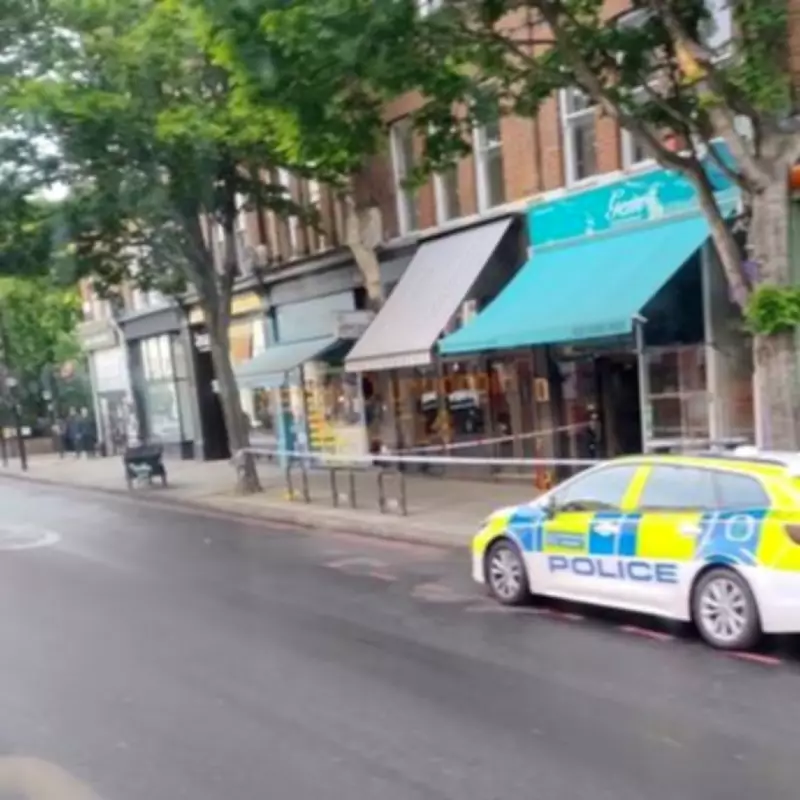 Two Men Stabbed in North London Street Fight, Hospitalized