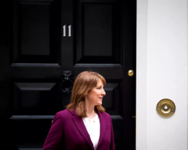UK Borrowing Surges in April as Inflation and Bond Yields Rise
