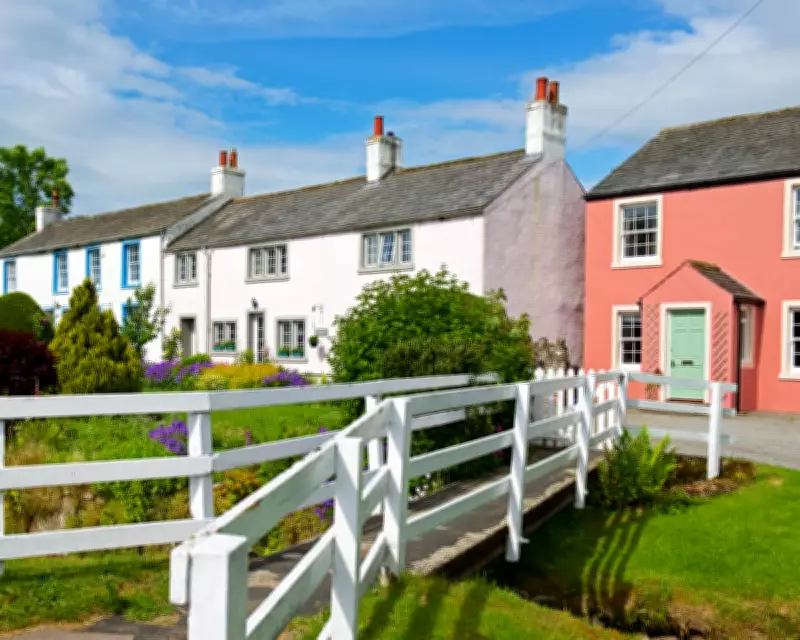 UK House Prices Jump 3% in April, Defying Middle East Conflict Impact
