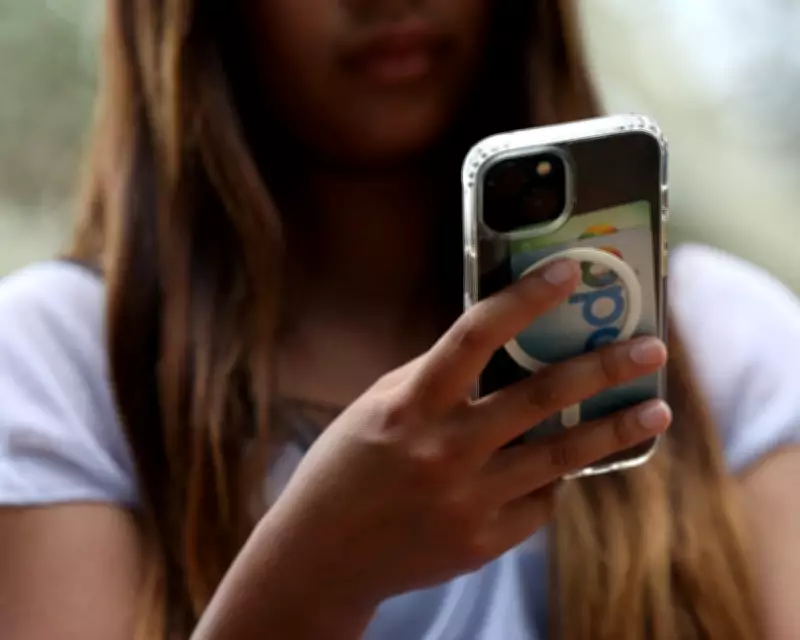 UK Minister Learns from Australia's Social Media Ban for Teens