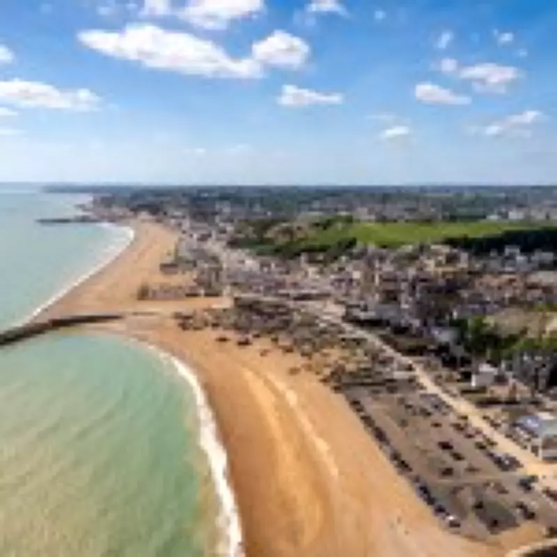 UK's Cleanest Beaches for Swimming Revealed for Summer 2026