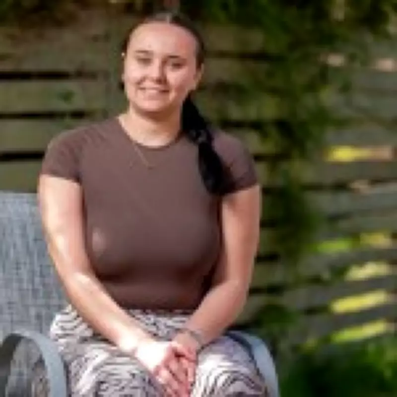 Woman Unable to Burp for Six Years Finds Relief with Botox