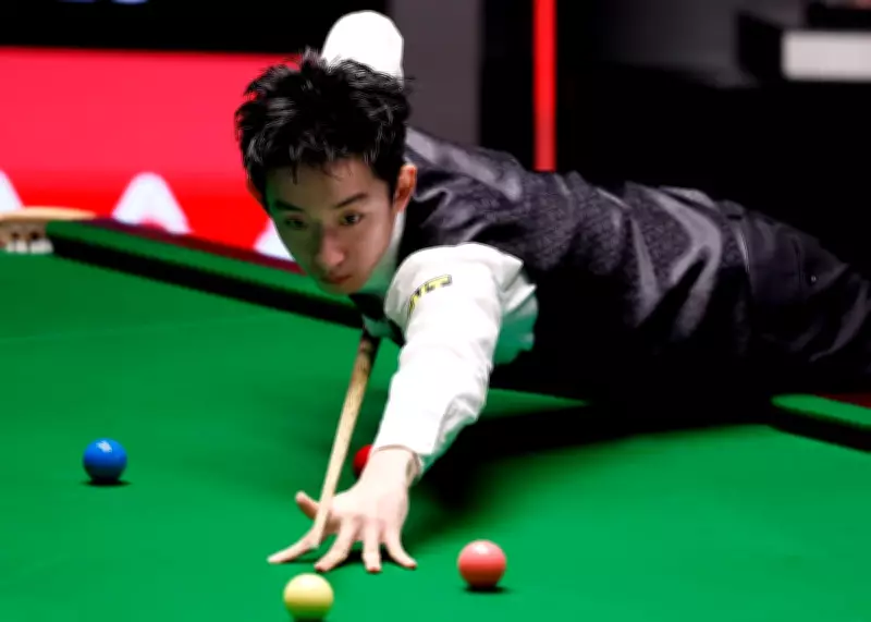 Wu Yize Powers to 6-2 Lead Over Mark Allen in World Snooker Semi-Final