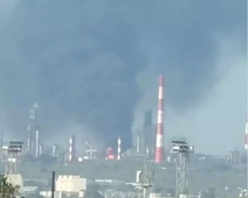 Zelenskyy Says Oil Plant Strikes in Russia Going to Plan as Drone Hits Syzran Refinery