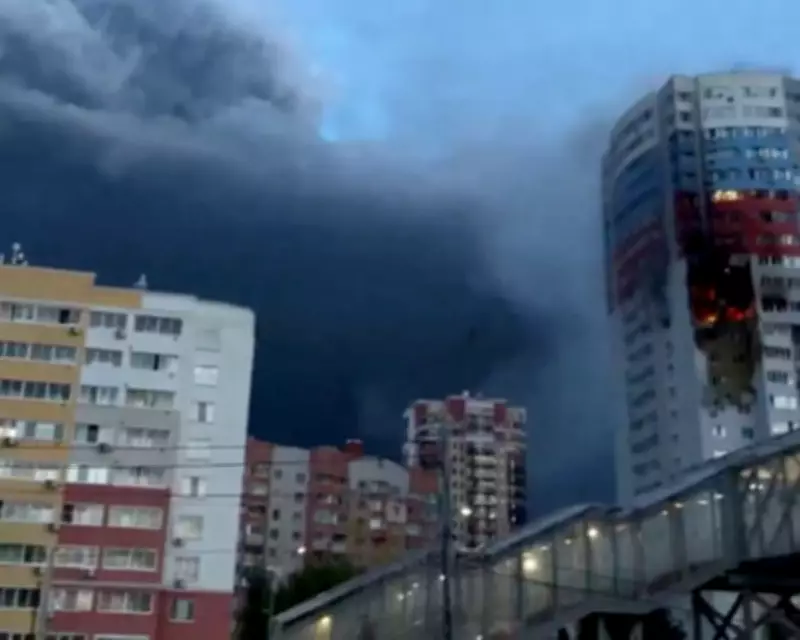 Zelenskyy Vows Retribution After Russian Strikes, Drone Attack on Ryazan Refinery