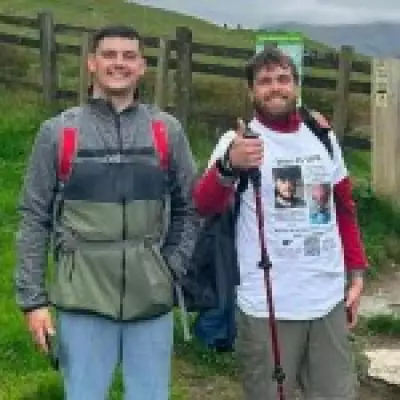 Charity Hikers Booed for Skipping Queue on Snowdon for Terminally Ill Friend