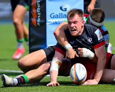 Saracens Edge Harlequins 26-12 in McCall's Final Home Game, Enter Top Four