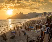 Brazil Beach Scams: Tourists Charged £600 for Cheese, £1,500 for Kebab